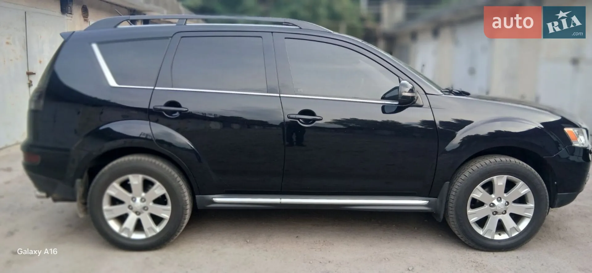 2011 Mitsubishi Outlander - мініатюра 9