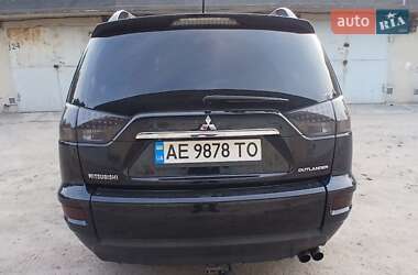 Внедорожник / Кроссовер Mitsubishi Outlander XL 2011 в 