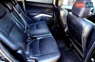 Внедорожник / Кроссовер Mitsubishi Outlander XL 2011 в 