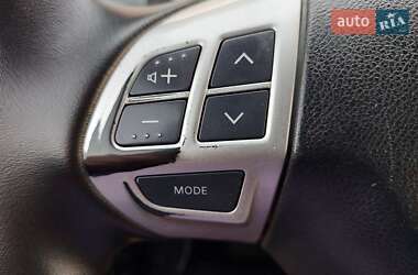 Внедорожник / Кроссовер Mitsubishi Outlander XL 2008 в 