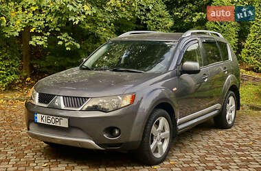Внедорожник / Кроссовер Mitsubishi Outlander XL 2009 в 