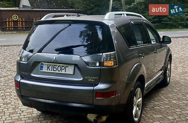 Внедорожник / Кроссовер Mitsubishi Outlander XL 2009 в 