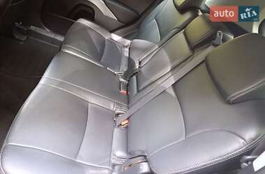 Внедорожник / Кроссовер Mitsubishi Outlander XL 2010 в 