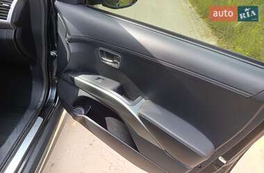 Внедорожник / Кроссовер Mitsubishi Outlander XL 2010 в 
