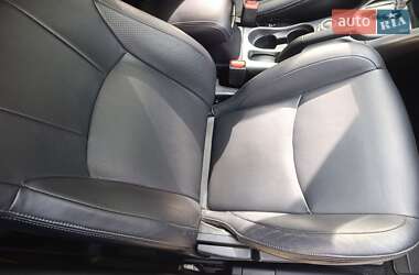 Внедорожник / Кроссовер Mitsubishi Outlander XL 2010 в 
