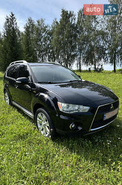 Внедорожник / Кроссовер Mitsubishi Outlander XL 2010 в Тернополе