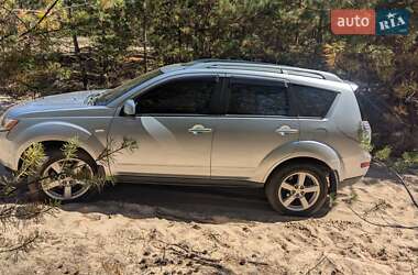 Внедорожник / Кроссовер Mitsubishi Outlander XL 2007 в 
