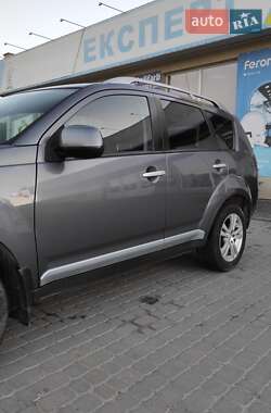 Внедорожник / Кроссовер Mitsubishi Outlander XL 2008 в 