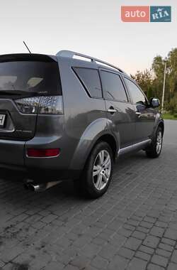 Внедорожник / Кроссовер Mitsubishi Outlander XL 2008 в 