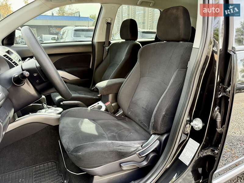 Внедорожник / Кроссовер Mitsubishi Outlander XL 2008 в Харькове