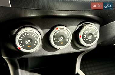 Внедорожник / Кроссовер Mitsubishi Outlander XL 2008 в 