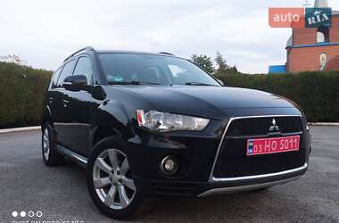 Внедорожник / Кроссовер Mitsubishi Outlander XL 2011 в 