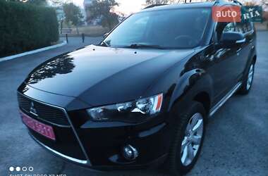 Внедорожник / Кроссовер Mitsubishi Outlander XL 2011 в 