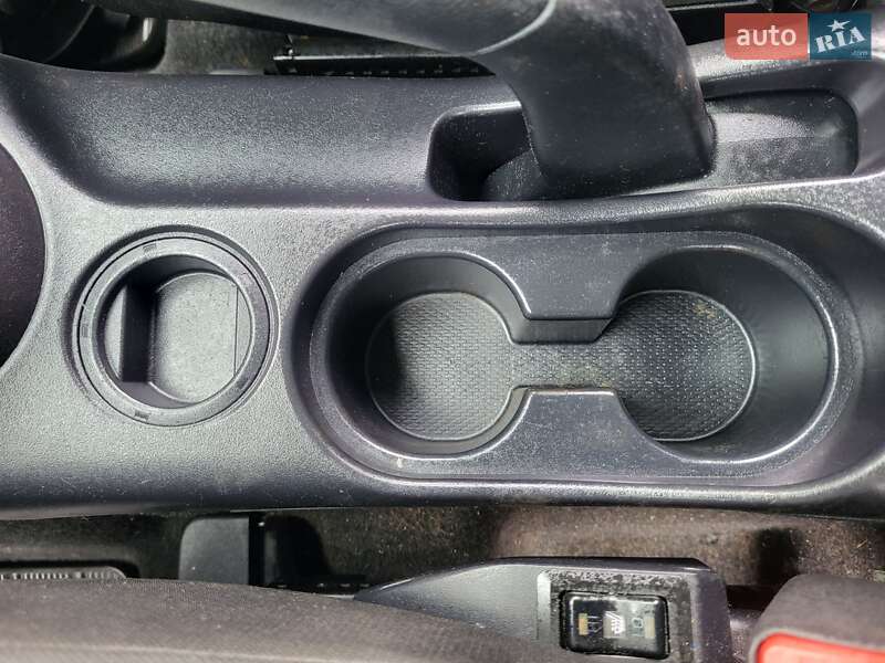 Внедорожник / Кроссовер Mitsubishi Outlander XL 2010 в Хмельницком