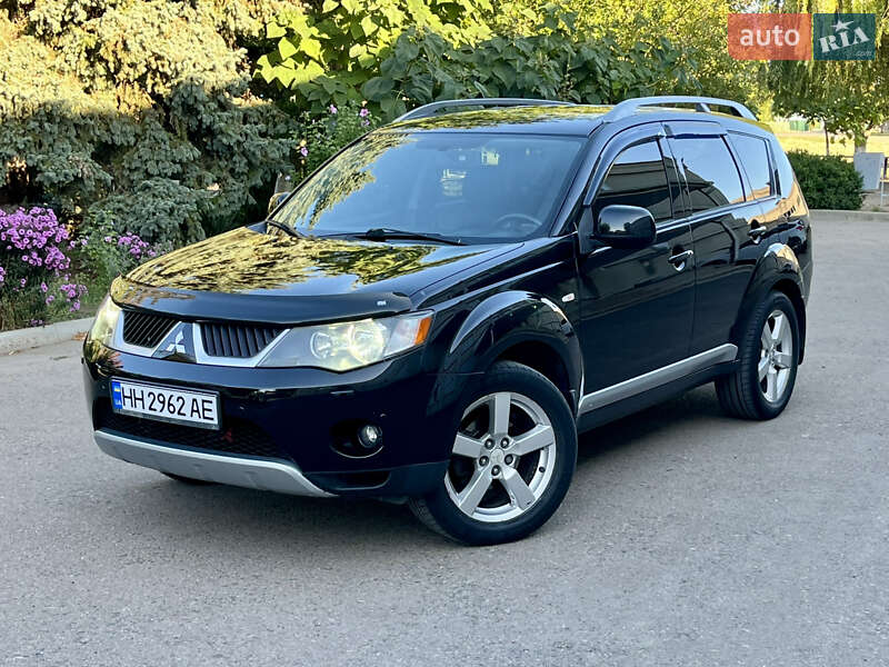 Внедорожник / Кроссовер Mitsubishi Outlander XL 2006 в 
