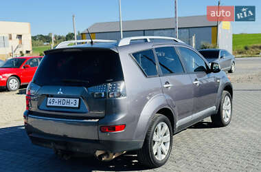 Внедорожник / Кроссовер Mitsubishi Outlander XL 2008 в 