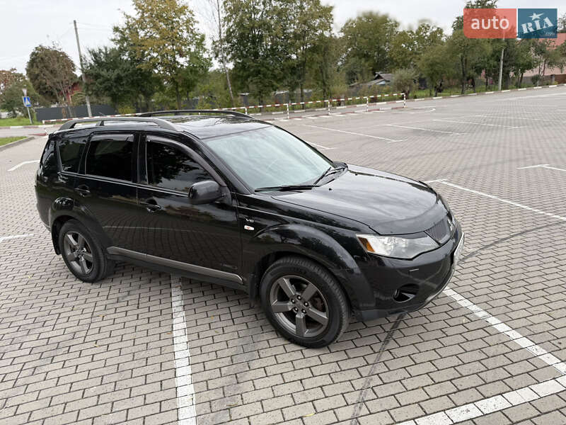 Позашляховик / Кросовер Mitsubishi Outlander XL 2007 в Коломиї фото 6 Позашляховик / Кросовер Mitsubishi Outlander XL 2007 в Коломиї