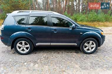 Внедорожник / Кроссовер Mitsubishi Outlander XL 2008 в 