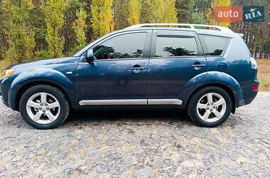 Внедорожник / Кроссовер Mitsubishi Outlander XL 2008 в 