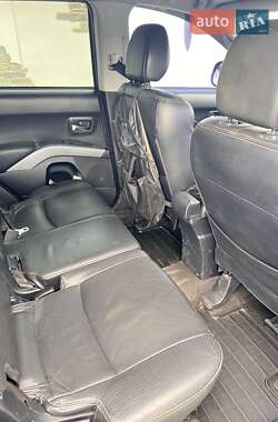 Внедорожник / Кроссовер Mitsubishi Outlander XL 2007 в 