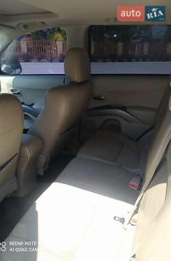 Внедорожник / Кроссовер Mitsubishi Outlander XL 2008 в 