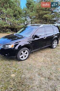 Внедорожник / Кроссовер Mitsubishi Outlander XL 2008 в 