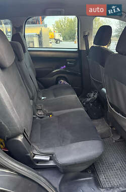 Внедорожник / Кроссовер Mitsubishi Outlander XL 2008 в 