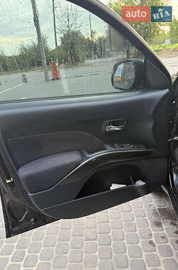 Внедорожник / Кроссовер Mitsubishi Outlander XL 2008 в 