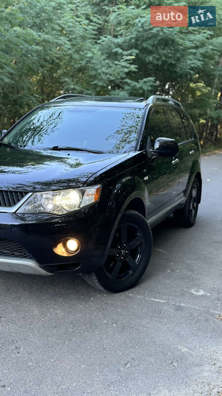 Внедорожник / Кроссовер Mitsubishi Outlander XL 2008 в Белой Церкви фото 3 Внедорожник / Кроссовер Mitsubishi Outlander XL 2008 в Белой Церкви