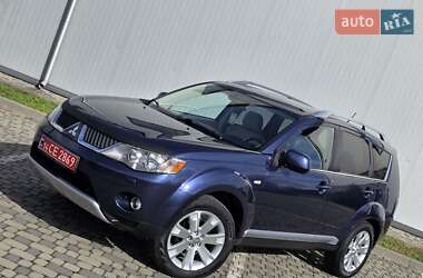 Внедорожник / Кроссовер Mitsubishi Outlander XL 2009 в 