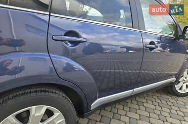 Внедорожник / Кроссовер Mitsubishi Outlander XL 2009 в 
