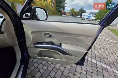Внедорожник / Кроссовер Mitsubishi Outlander XL 2009 в 