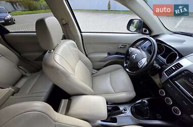 Внедорожник / Кроссовер Mitsubishi Outlander XL 2009 в 