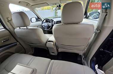 Внедорожник / Кроссовер Mitsubishi Outlander XL 2009 в 