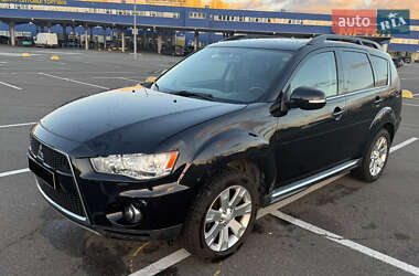 Внедорожник / Кроссовер Mitsubishi Outlander XL 2011 в 