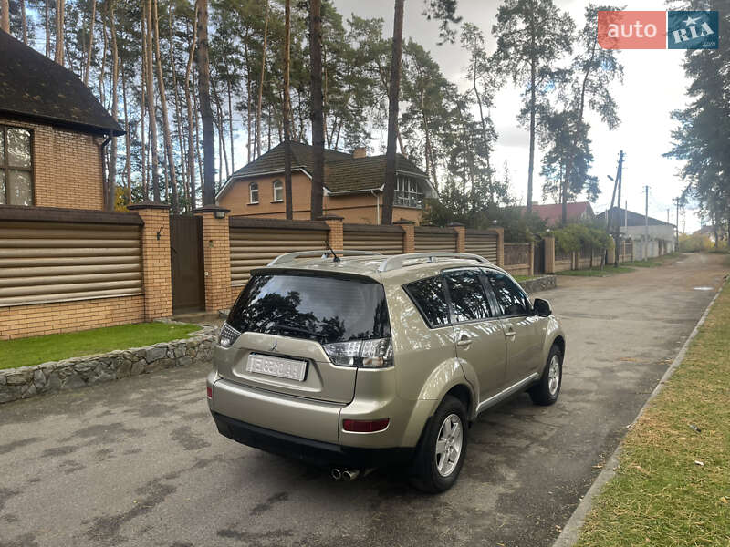 Внедорожник / Кроссовер Mitsubishi Outlander XL 2008 в Чернигове фото 7 Внедорожник / Кроссовер Mitsubishi Outlander XL 2008 в Чернигове