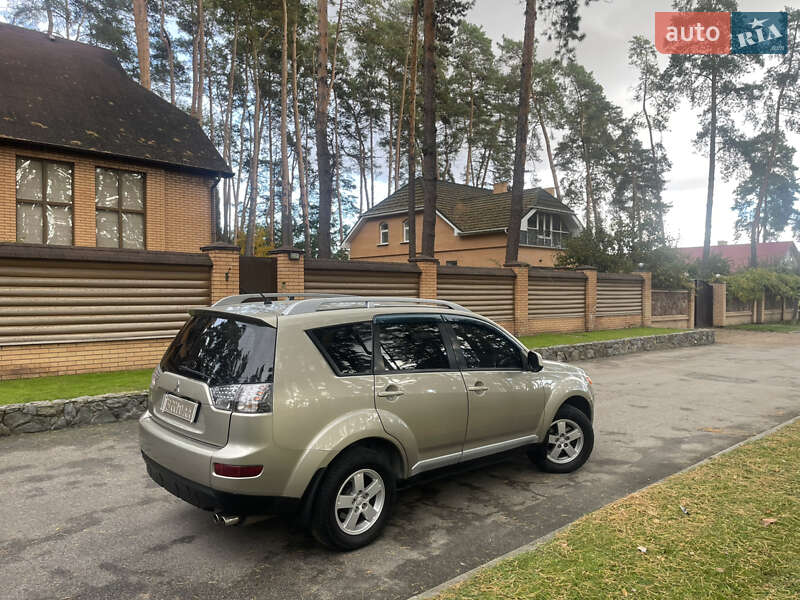 Внедорожник / Кроссовер Mitsubishi Outlander XL 2008 в Чернигове фото 17 Внедорожник / Кроссовер Mitsubishi Outlander XL 2008 в Чернигове