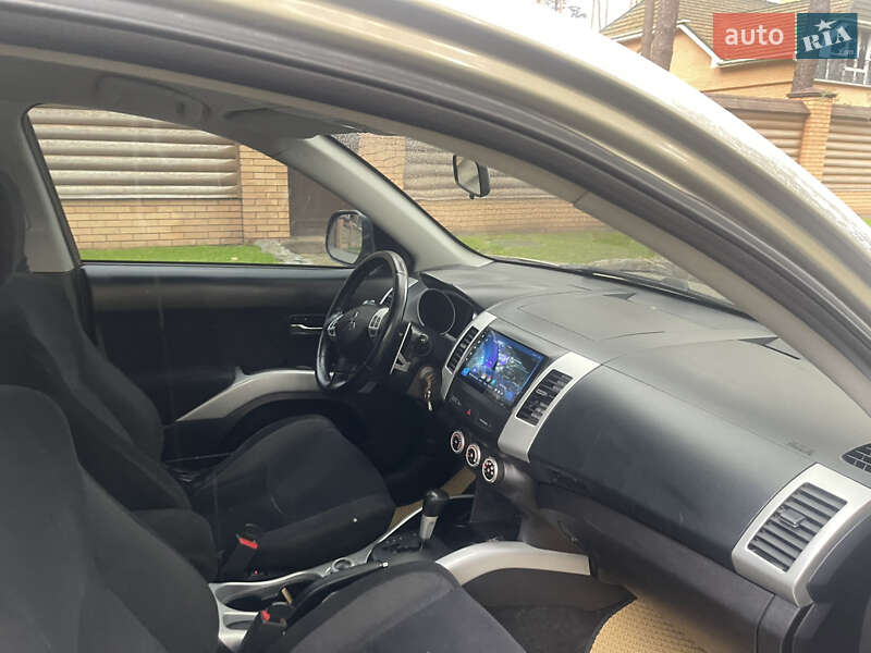 Внедорожник / Кроссовер Mitsubishi Outlander XL 2008 в Чернигове фото 28 Внедорожник / Кроссовер Mitsubishi Outlander XL 2008 в Чернигове