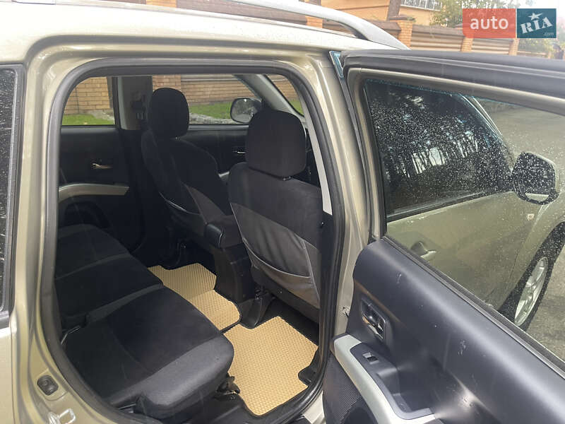 Внедорожник / Кроссовер Mitsubishi Outlander XL 2008 в Чернигове фото 24 Внедорожник / Кроссовер Mitsubishi Outlander XL 2008 в Чернигове