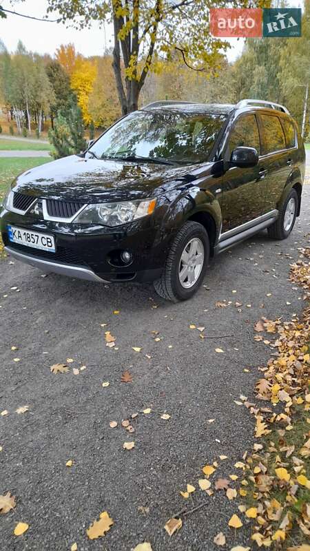 Внедорожник / Кроссовер Mitsubishi Outlander XL 2009 в Хмельницком