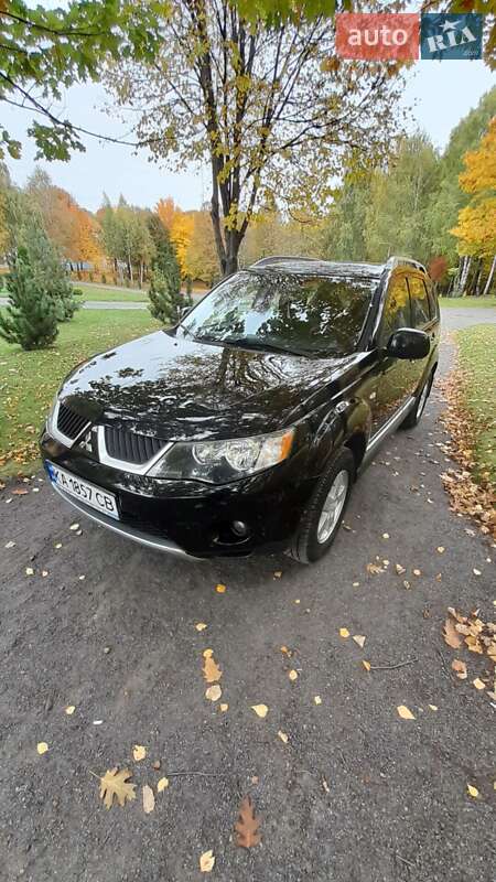 Внедорожник / Кроссовер Mitsubishi Outlander XL 2009 в Хмельницком