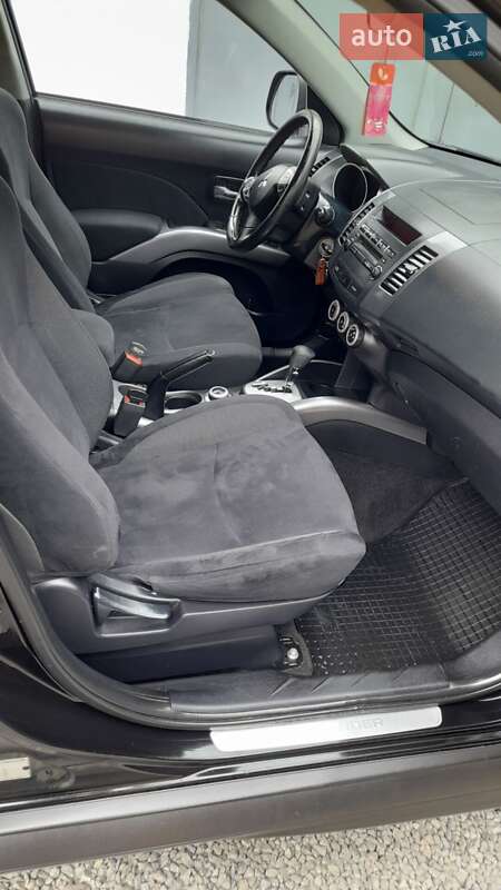 Внедорожник / Кроссовер Mitsubishi Outlander XL 2009 в Хмельницком