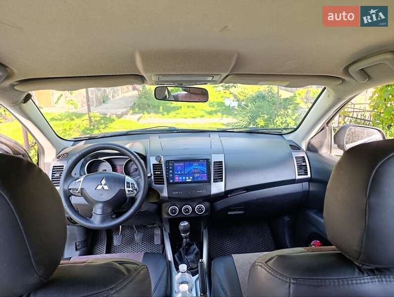Внедорожник / Кроссовер Mitsubishi Outlander XL 2007 в Тернополе