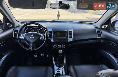 Позашляховик / Кросовер Mitsubishi Outlander XL 2008 в 