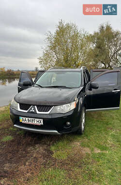 Внедорожник / Кроссовер Mitsubishi Outlander XL 2008 в 