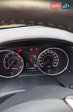 Позашляховик / Кросовер Mitsubishi Outlander XL 2010 в  фото 31 Позашляховик / Кросовер Mitsubishi Outlander XL 2010 в