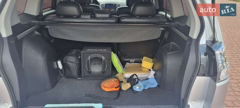 Позашляховик / Кросовер Mitsubishi Outlander XL 2007 в Кам'янському фото 5 Позашляховик / Кросовер Mitsubishi Outlander XL 2007 в Кам'янському