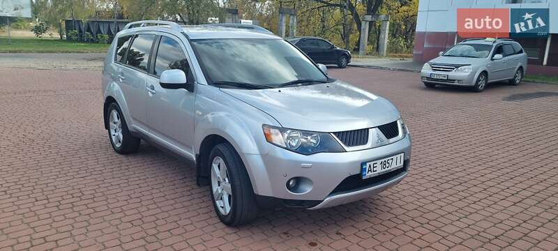 Позашляховик / Кросовер Mitsubishi Outlander XL 2007 в Кам'янському фото 7 Позашляховик / Кросовер Mitsubishi Outlander XL 2007 в Кам'янському