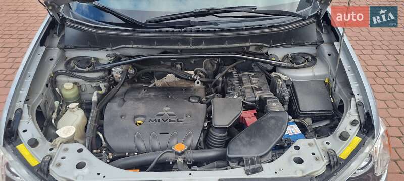 Позашляховик / Кросовер Mitsubishi Outlander XL 2007 в Кам'янському фото 23 Позашляховик / Кросовер Mitsubishi Outlander XL 2007 в Кам'янському