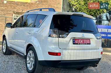 Внедорожник / Кроссовер Mitsubishi Outlander XL 2011 в 